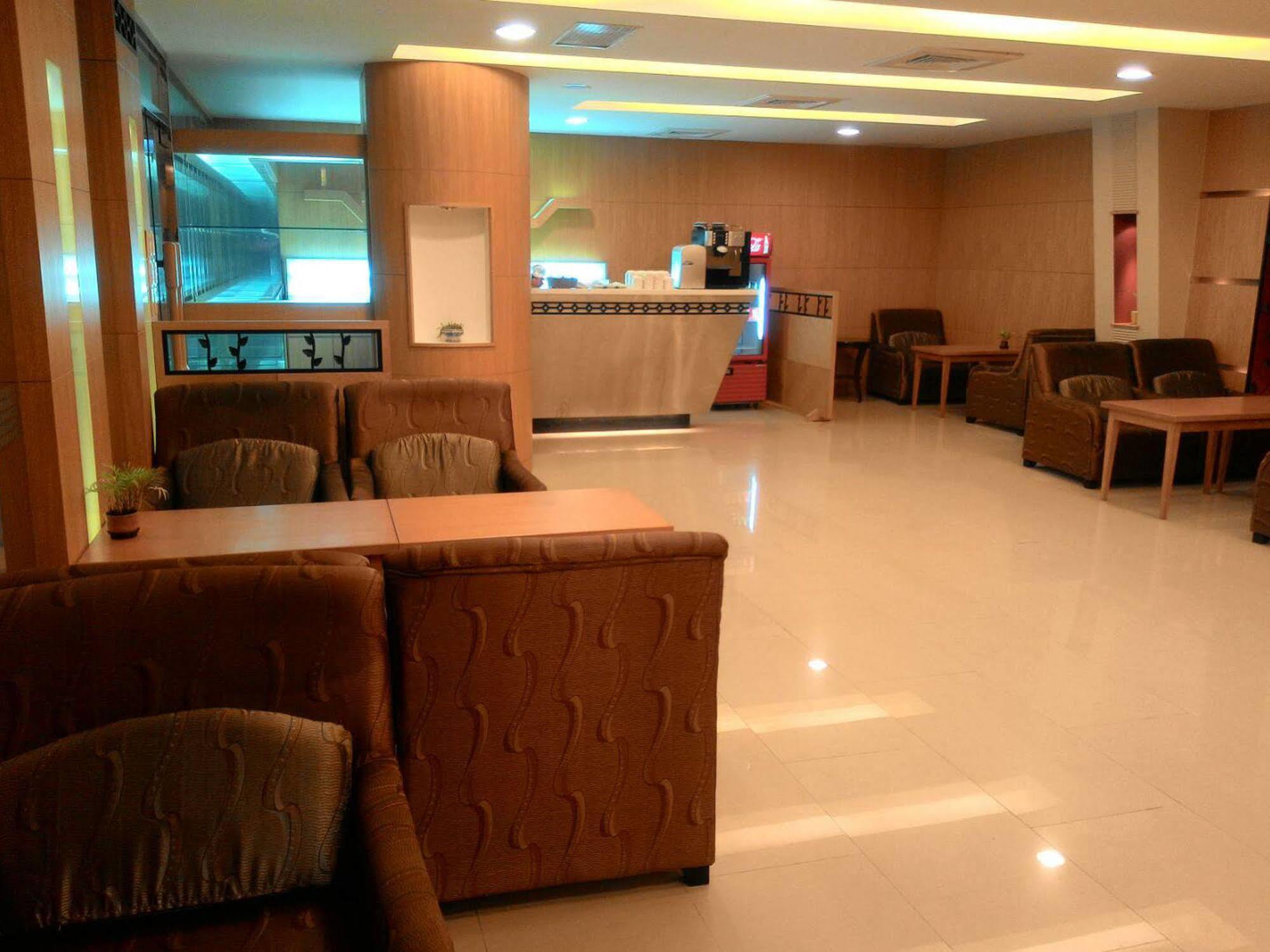 Kks Hotel Хуалянь Экстерьер фото